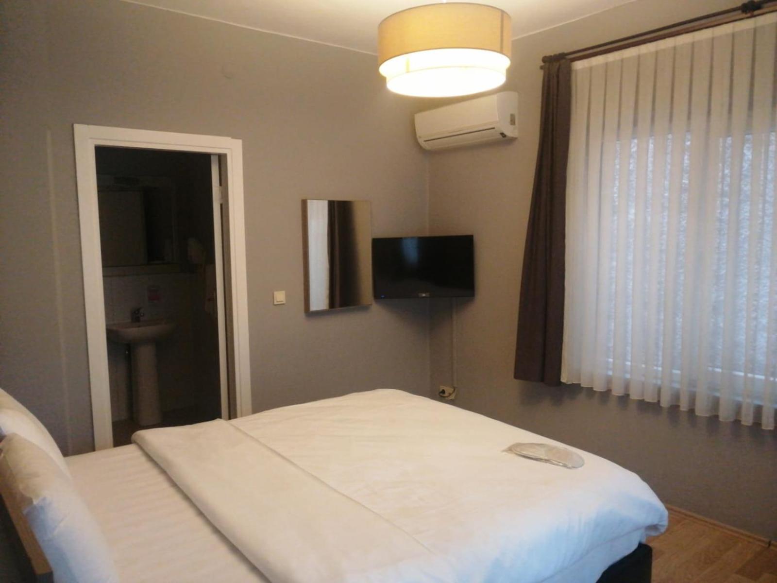 Armoni City Otel Kadikoey Istanbul Exteriör bild
